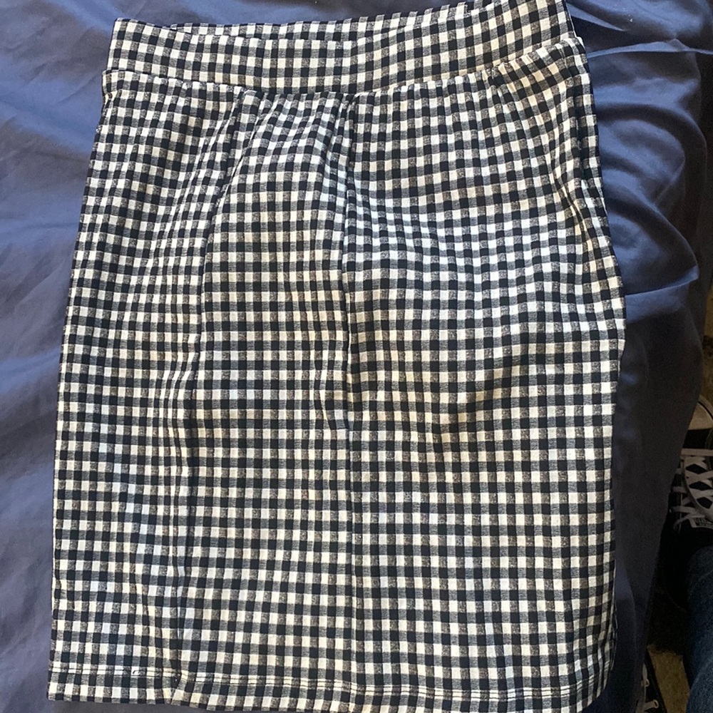New w Tag Black and White Checkered Skirt
